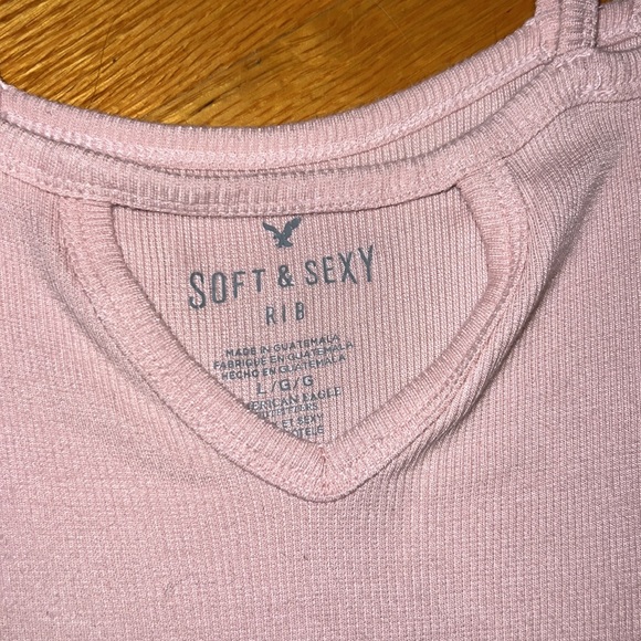 American Eagle Cold Shoulder tank top! - Picture 2 of 4